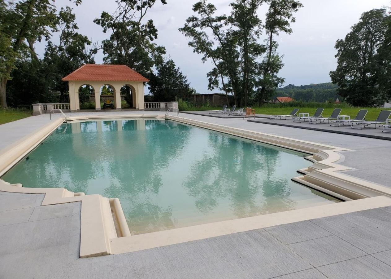 Zamek Napajedla Hotel Екстериор снимка