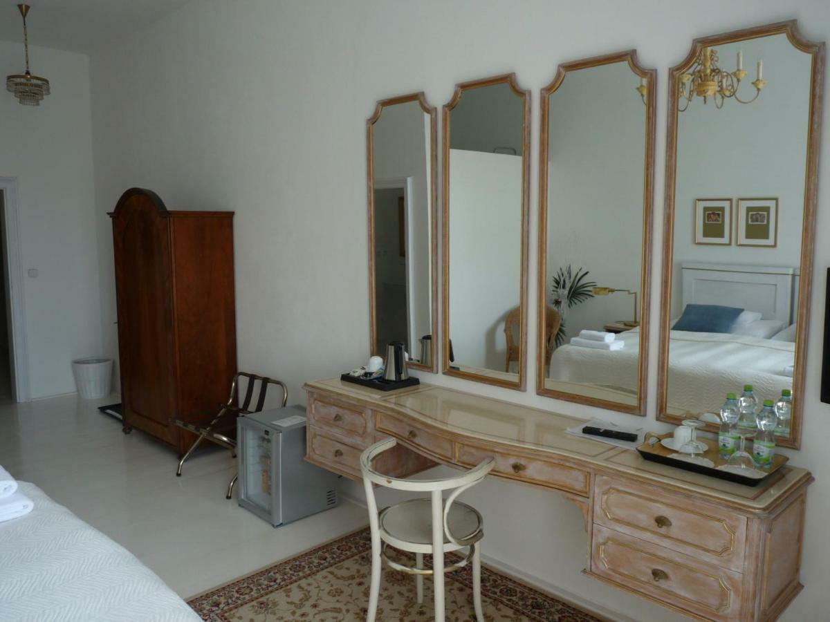 Zamek Napajedla Hotel Екстериор снимка